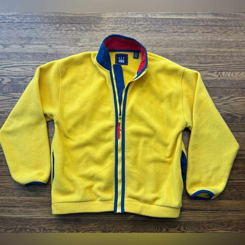 GAP (vintage) ARCTIC LIGHT FLEECE. Canary bright yellow.